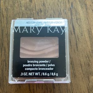 Mary Kay Bronzing Powder - Med-dark (discontinued)